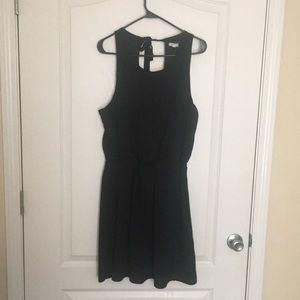 Women’s black dress XL